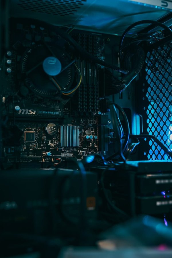 Quelle carte mère pour Ryzen 5 5500 ?